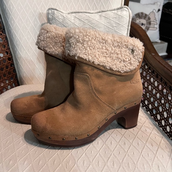 UGG Shoes - UGG Women's Brown Lynnea Shearling Mules
